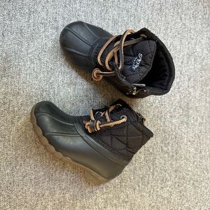 Little Kid (6)- Sperry’s Nylon Insulated Quilted Duck Boots - Black